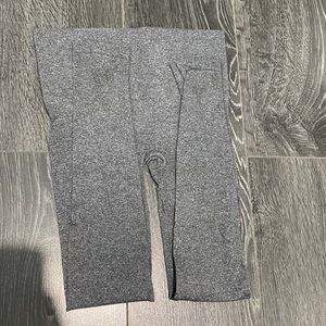 Grey SPANX leggings